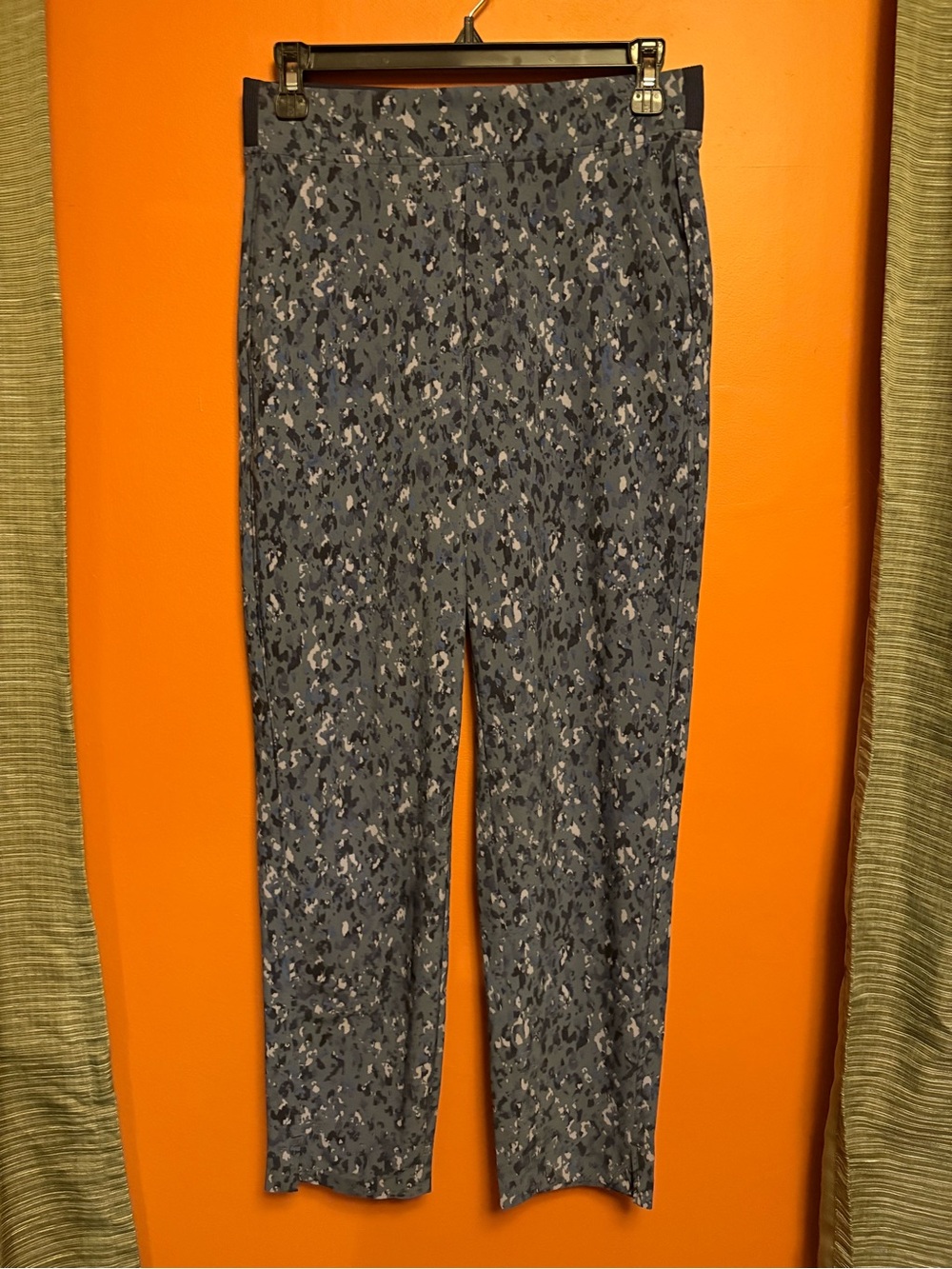 Athleta Blue Patterned Women's Straight-Leg Pants